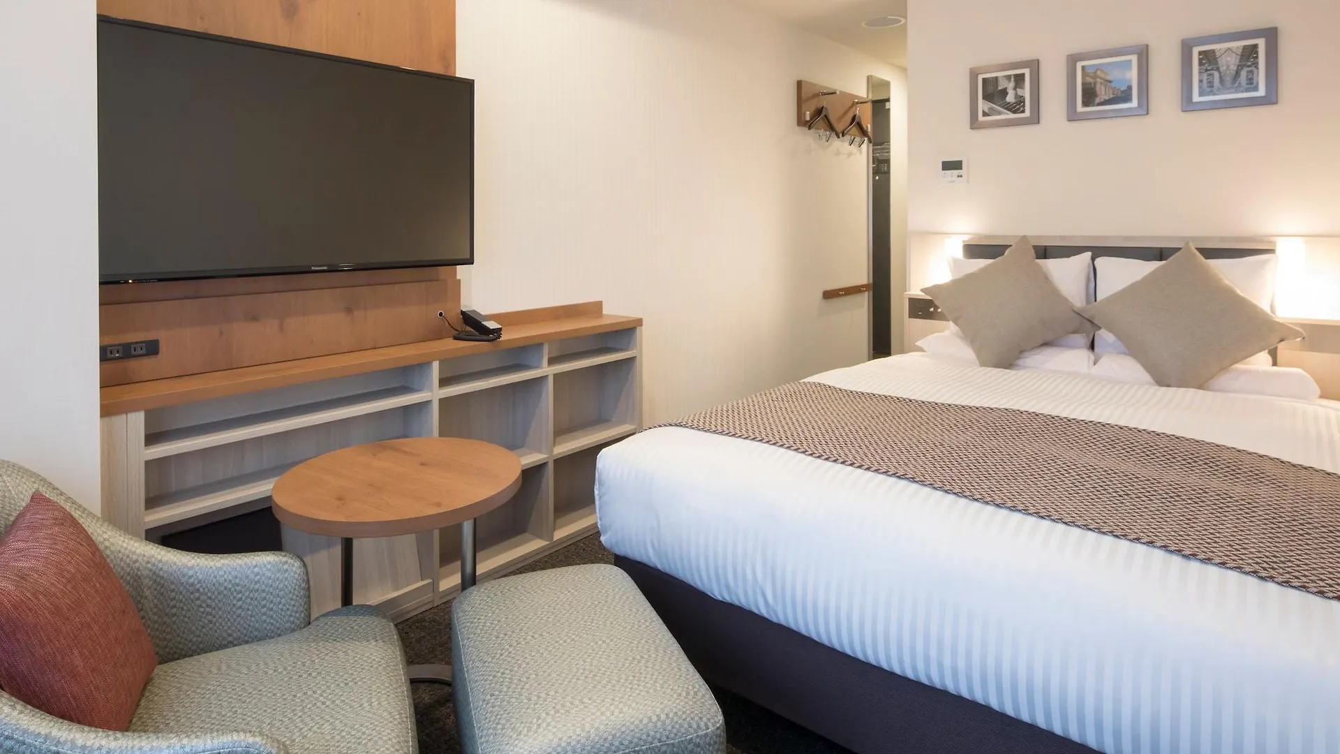 Hotel Mystays Midosuji Honmachi Осака 3*,  Япония